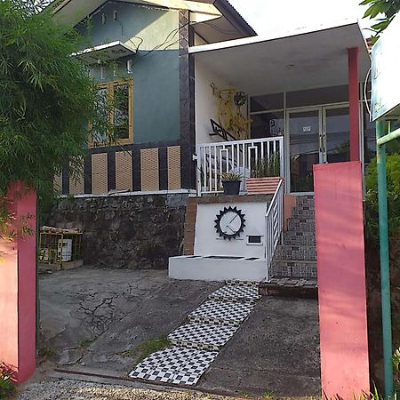 Kenangan Guest House Sabang  Exteriör bild